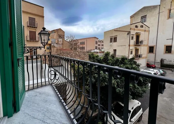 Giglio luxury apartment in casa professa